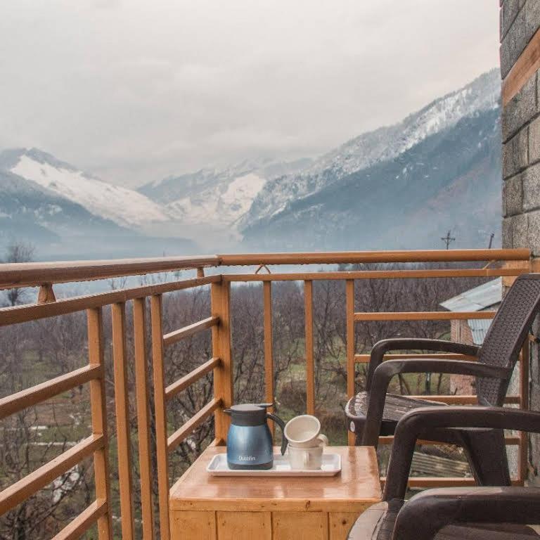 Himalayan Woods Cottage Манали Экстерьер фото